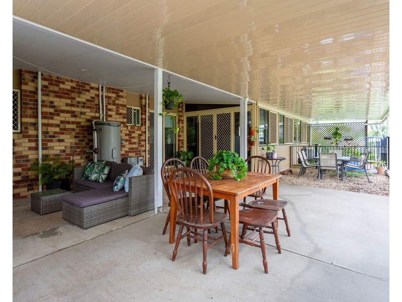 16 Ruby Crescent, Willowbank QLD 4306