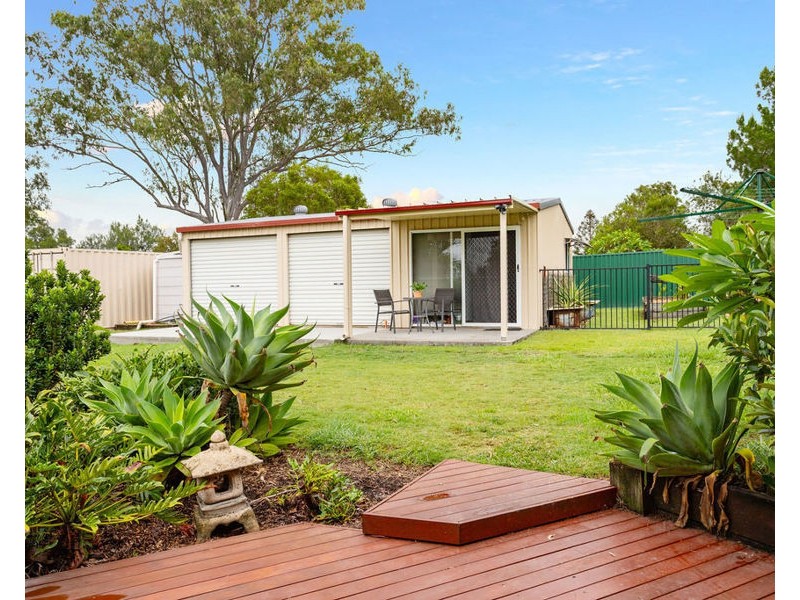 16 Ruby Crescent, Willowbank QLD 4306