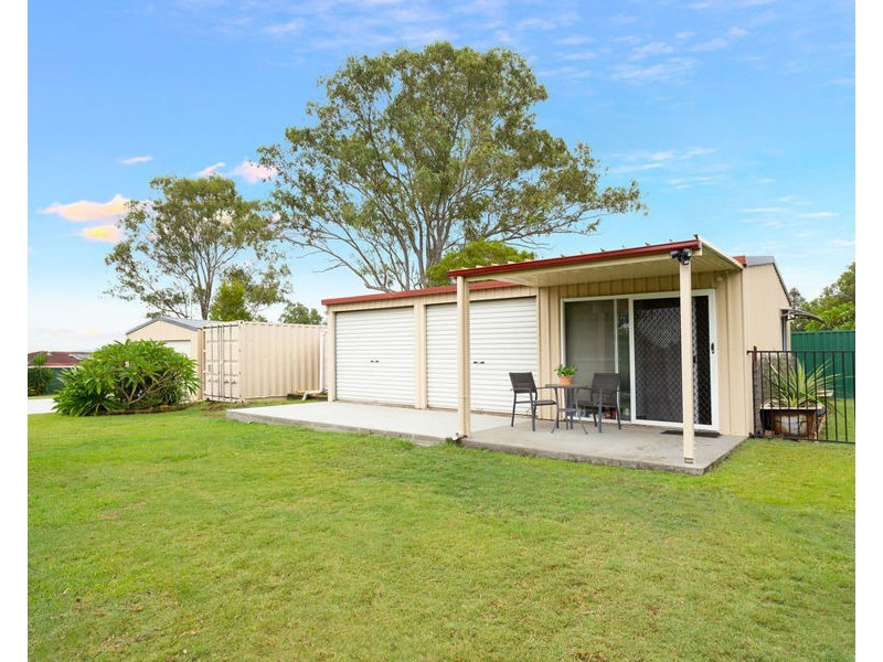 16 Ruby Crescent, Willowbank QLD 4306