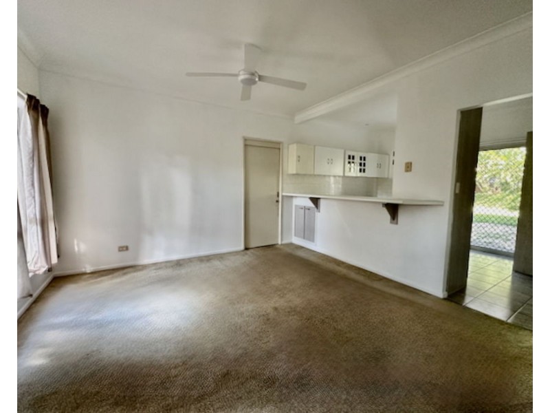 33 Hillside Crs, Seven Hills QLD 4170