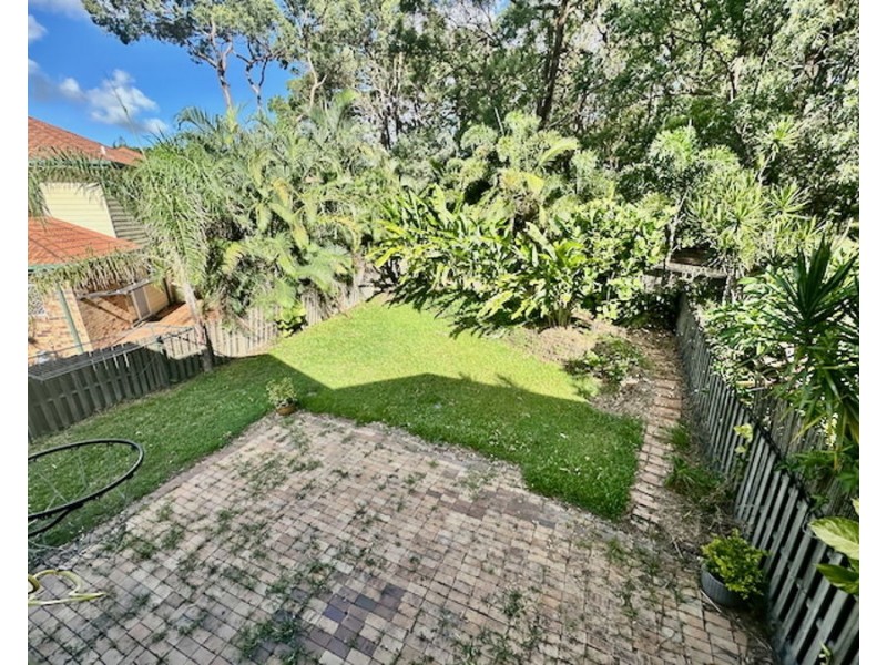 33 Hillside Crs, Seven Hills QLD 4170