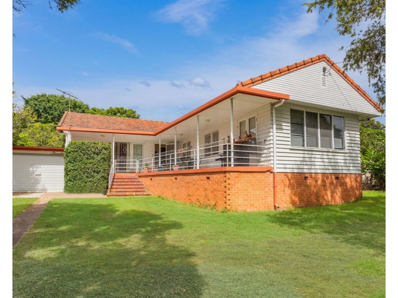 13 Brisbane Road, Newtown QLD 4305