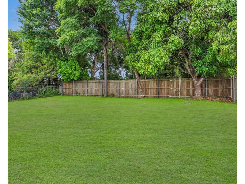 13 Brisbane Road, Newtown QLD 4305