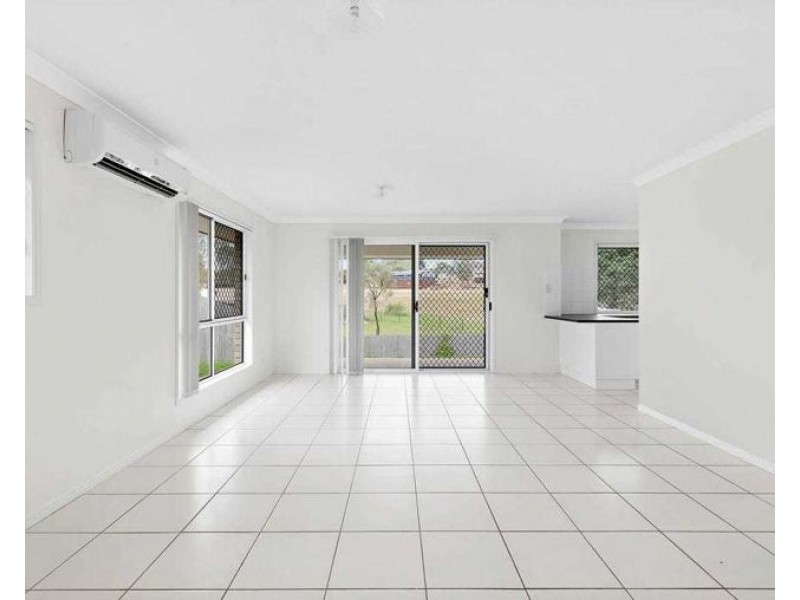 35 Penrose Cct, Redbank Plains QLD 4301