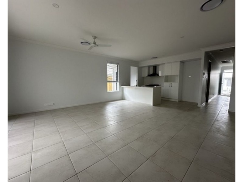 4 Mosset St, Morayfield QLD 4506