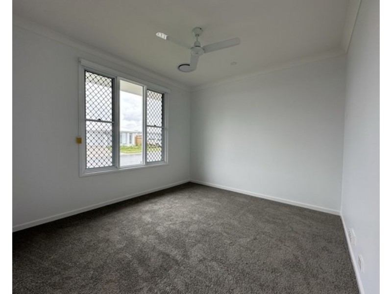 4 Mosset St, Morayfield QLD 4506