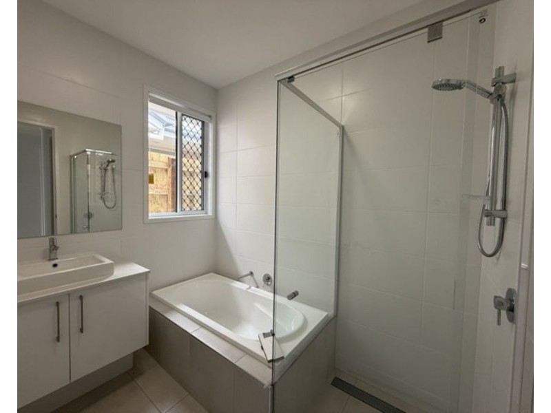 4 Mosset St, Morayfield QLD 4506