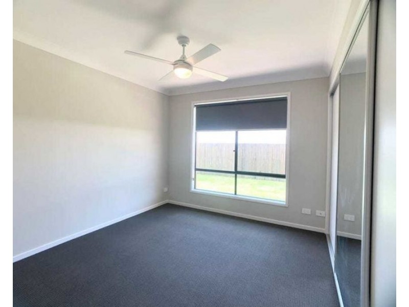 60 Nectar Cct, Redbank Plains QLD 4301