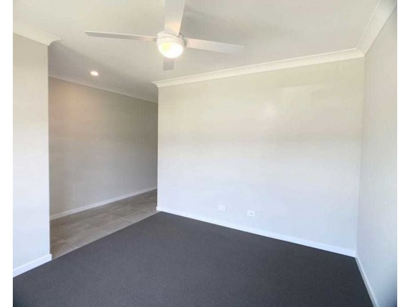 60 Nectar Cct, Redbank Plains QLD 4301