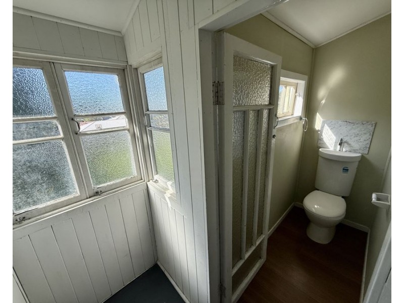 47 Pine St, North Ipswich QLD 4305