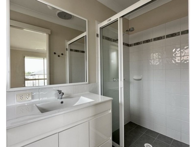 139 Graham Rd, Morayfield QLD 4506