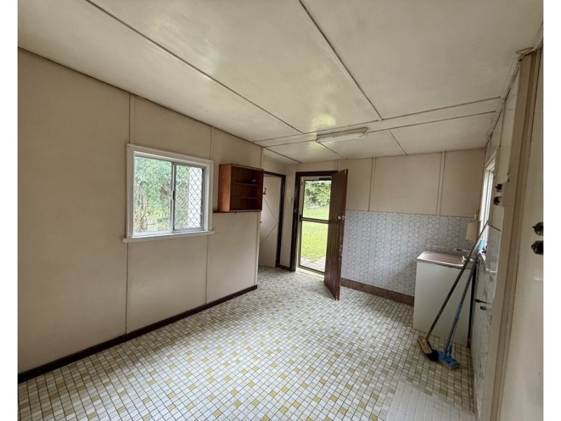 7 Smith st, North Ipswich QLD 4305