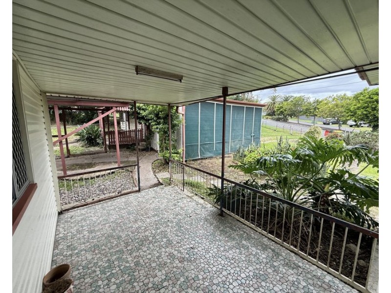 7 Smith st, North Ipswich QLD 4305