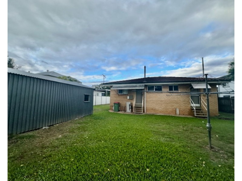 37 Chubb St, One Mile QLD 4305