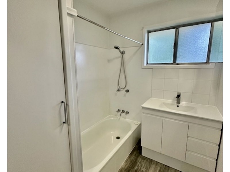 37 Chubb St, One Mile QLD 4305