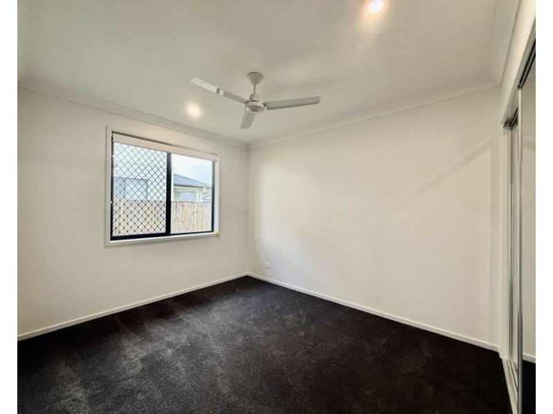 18 Sweetfern Drive, Logan Reserve QLD 4133