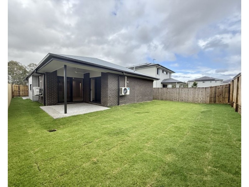 18 Sweetfern Drive, Logan Reserve QLD 4133