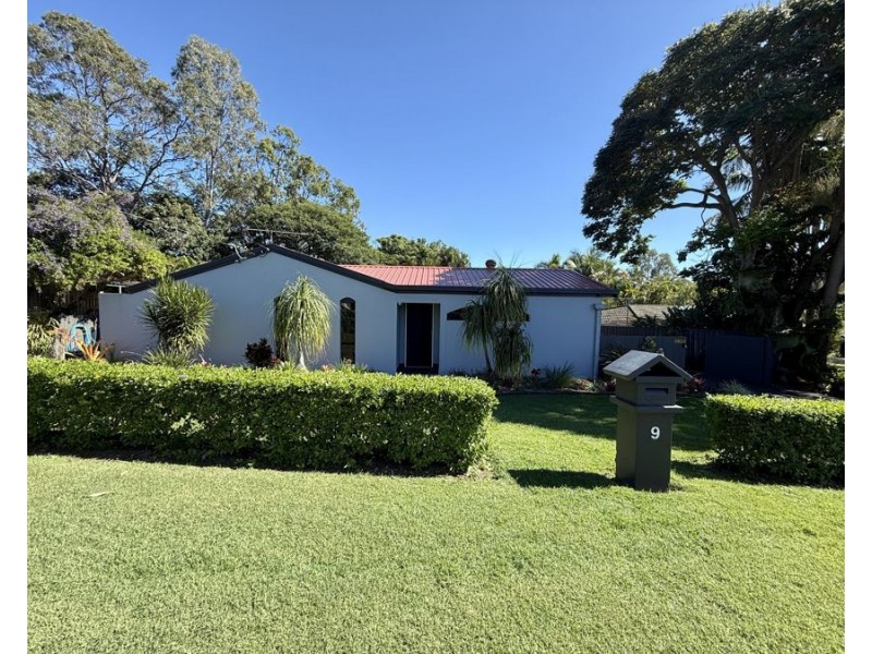 9 Dumfries Cct, Camira QLD 4300