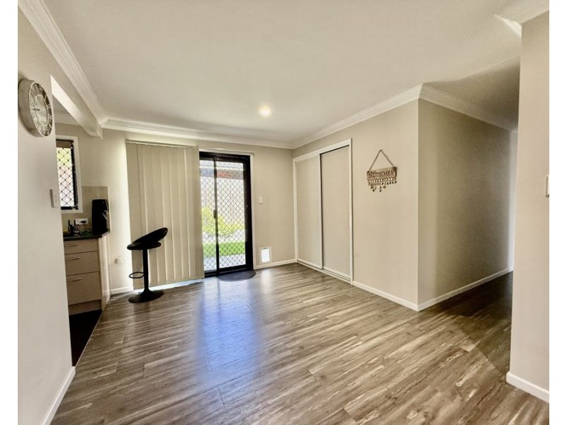 9 Dumfries Cct, Camira QLD 4300