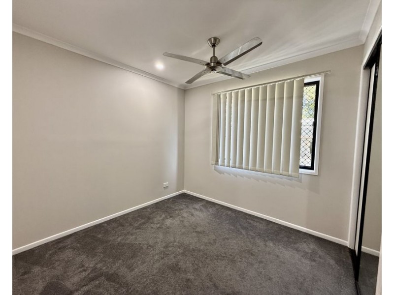 9 Dumfries Cct, Camira QLD 4300