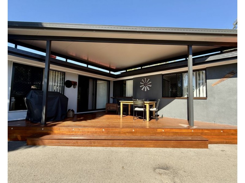 9 Dumfries Cct, Camira QLD 4300