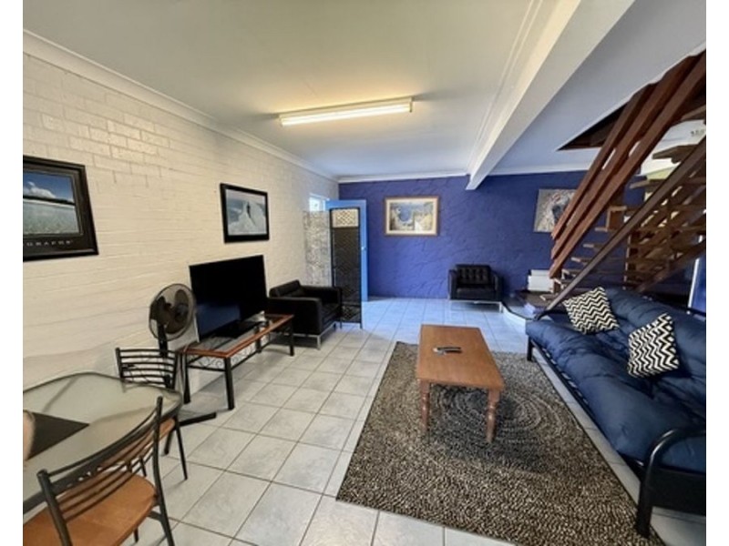 2/22 Ferguson st, North Ipswich QLD 4305