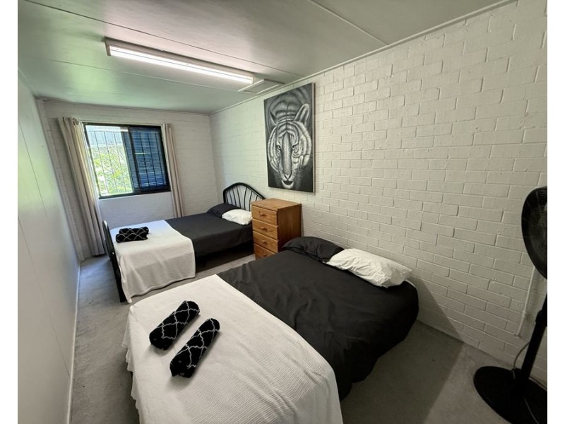 2/22 Ferguson st, North Ipswich QLD 4305
