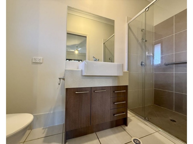 1 Talisker Street, Springfield Lakes QLD 4300