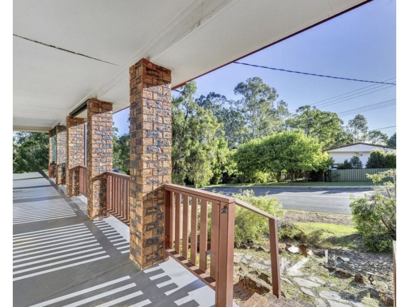 6 Naomai Street, Bundamba QLD 4304