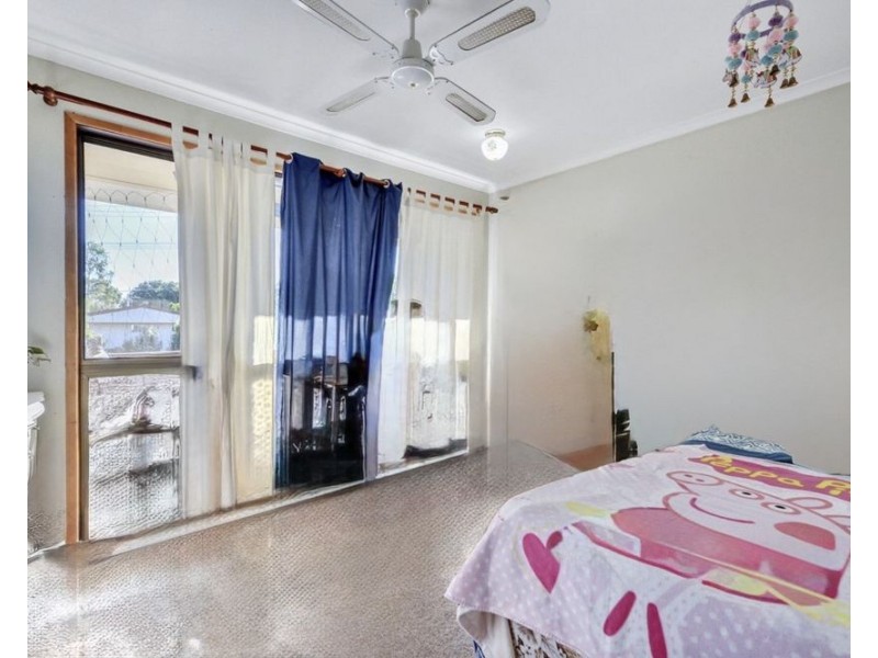 6 Naomai Street, Bundamba QLD 4304