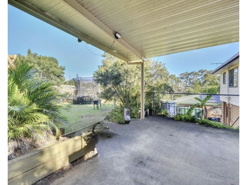 6 Naomai Street, Bundamba QLD 4304