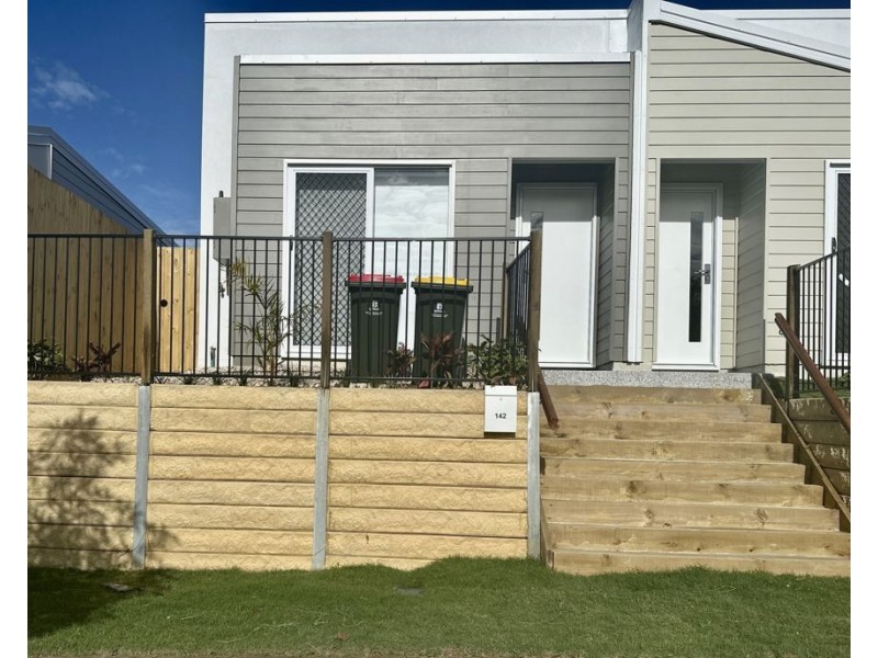 142 Honeysuckle Dr, Ripley QLD 4306