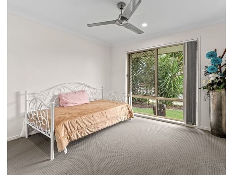 34 Waterfern Way, Ripley QLD 4306
