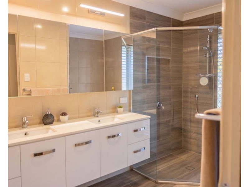 23 Krystyna Ct, Karalee QLD 4306