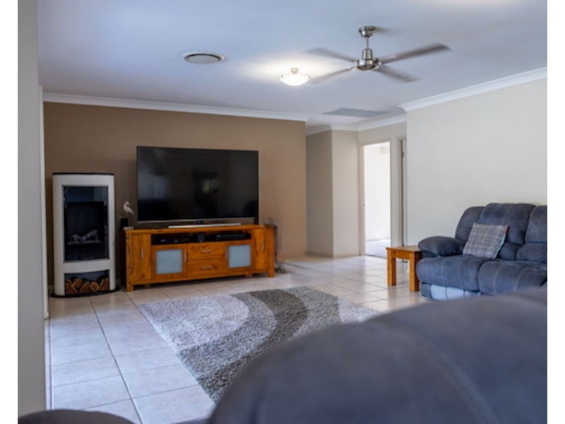 23 Krystyna Ct, Karalee QLD 4306