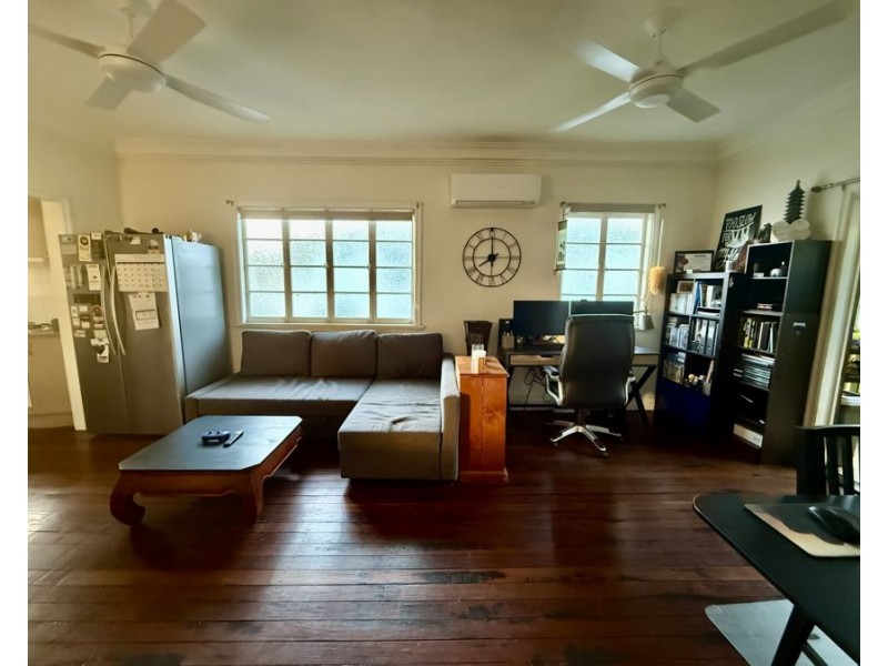 23 Vineyard St, One Mile QLD 4305