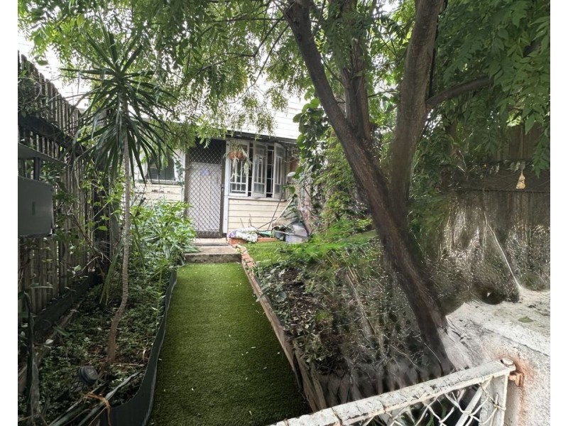 4/5 Clarence Street, South Brisbane QLD 4101