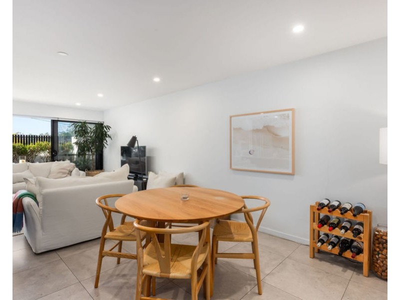 2/52 Dover Street, Hawthorne QLD 4171