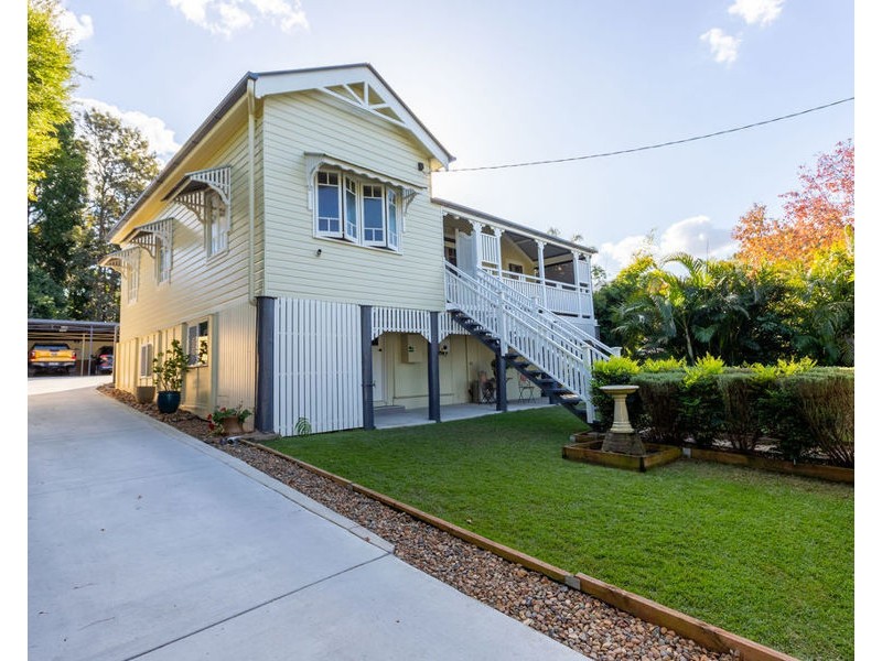 23 Whitehill Road, Newtown QLD 4305