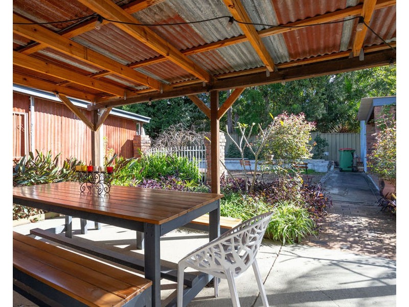 23 Whitehill Road, Newtown QLD 4305