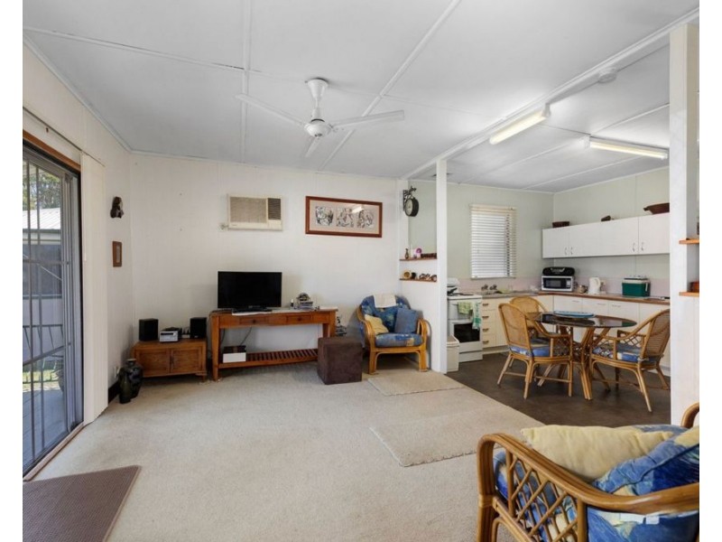 24 Flint Street, North Ipswich QLD 4305