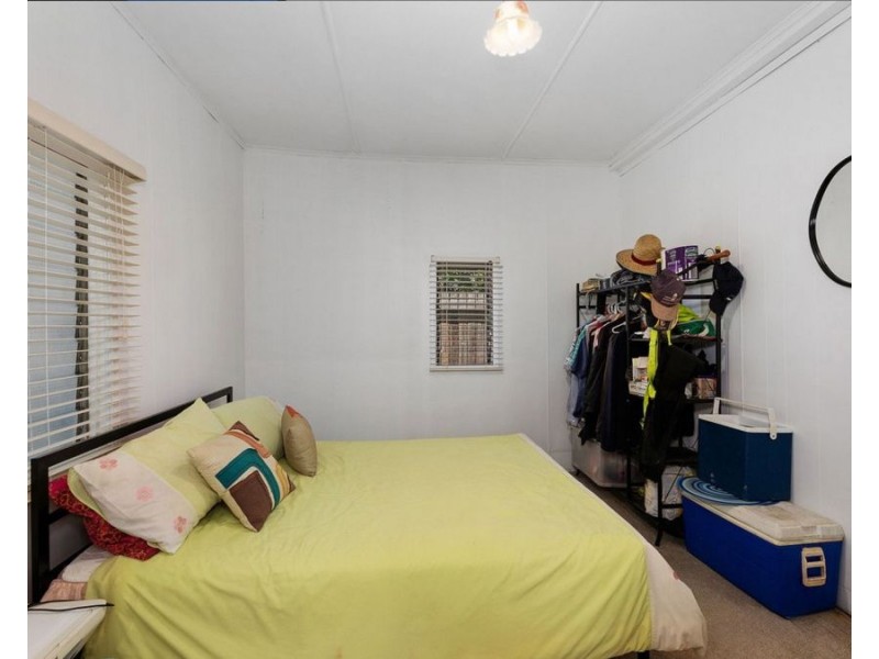 24 Flint Street, North Ipswich QLD 4305