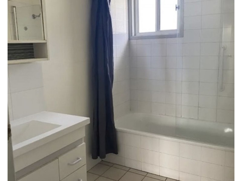 24 Auburn St, Edens Landing QLD 4207