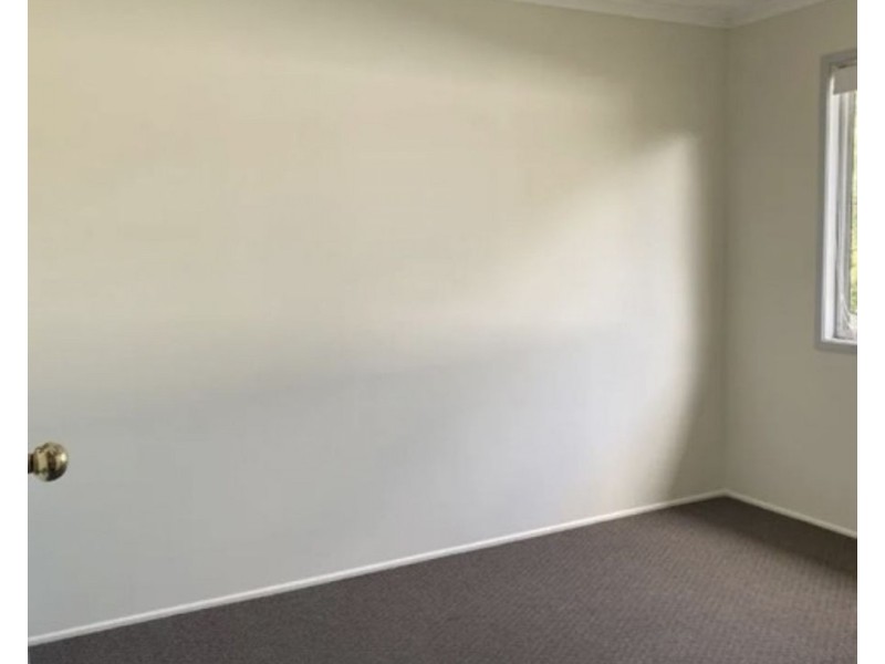 24 Auburn St, Edens Landing QLD 4207