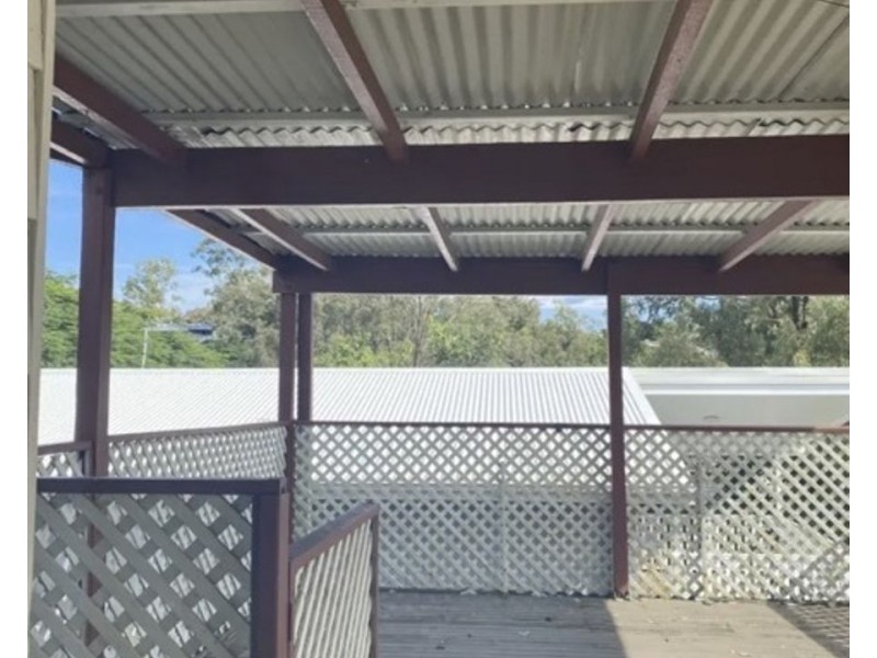 24 Auburn St, Edens Landing QLD 4207