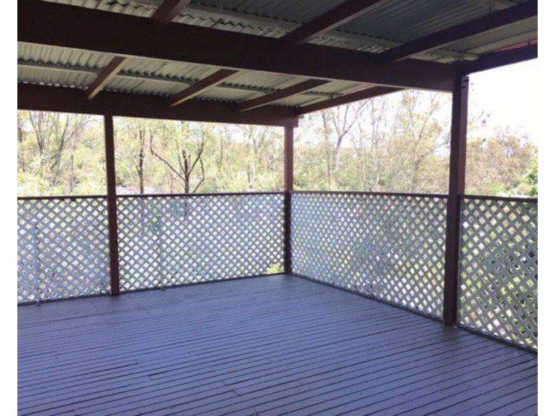 24 Auburn St, Edens Landing QLD 4207