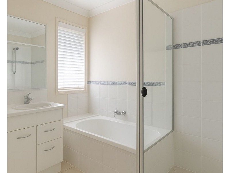 7 Katrina, Way, Raceview QLD 4305