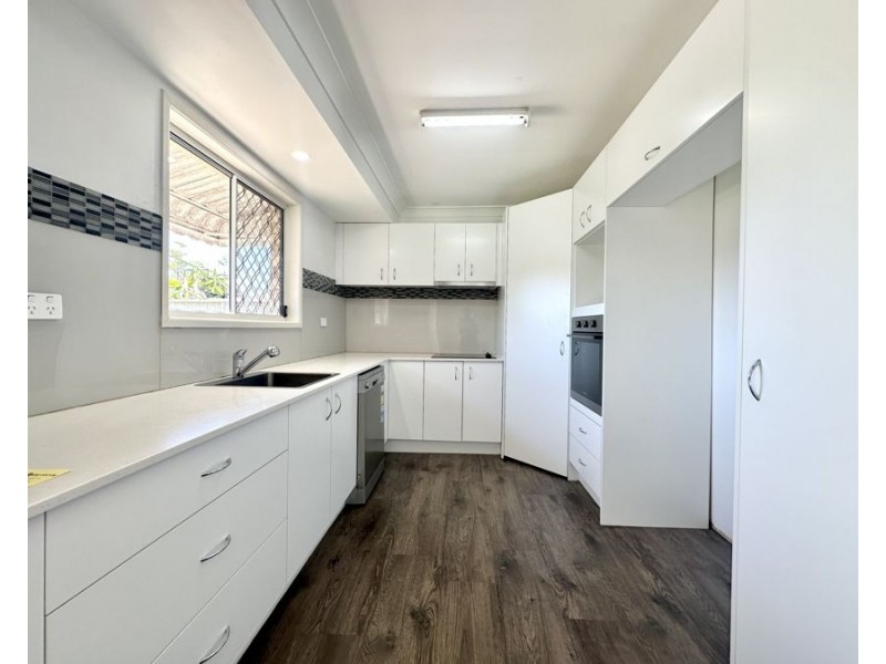 48 Cooinda St,, Eastern Heights QLD 4305