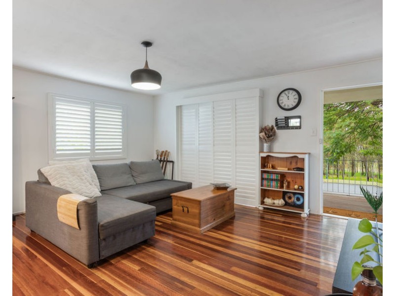 16 Reif Street, Flinders View QLD 4305