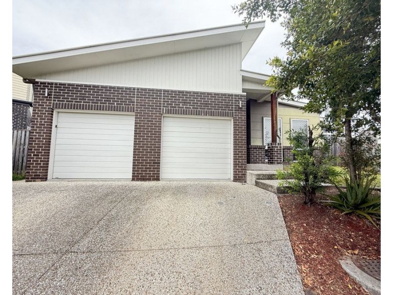 1/17 Folkes Cl, Bellbird Park QLD 4300